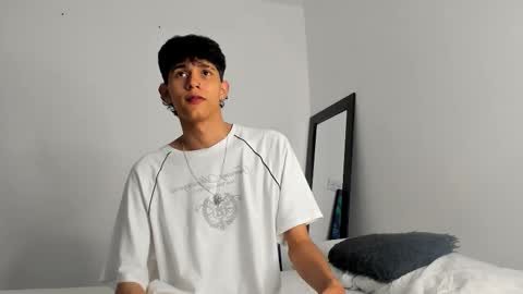 alex_mark_ online show from November 13, 3:16 am