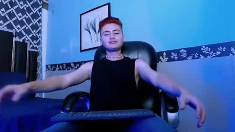 Snapshot of alex_millerss chatting on November 26, 2:01 am ALEX online show from November 26, 2:01 am