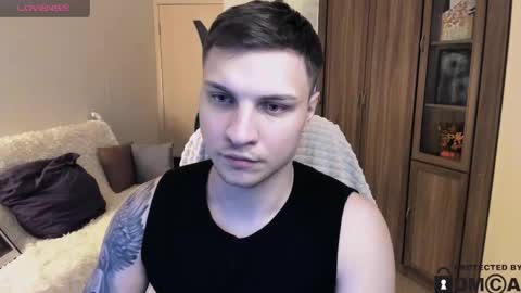 Snapshot of alex_milson chatting on October 27, 6:01 pm alex_milson online show from October 27, 6:01 pm