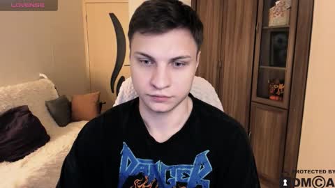 Snapshot of alex_milson chatting on November 11, 7:03 pm alex_milson online show from November 11, 7:03 pm