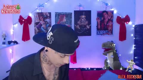    online show from December 5, 8:22 pm