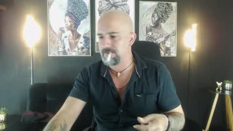 Snapshot of alex_saints_ce chatting on October 6, 2:09 am Alex Saints online show from October 6, 2:09 am