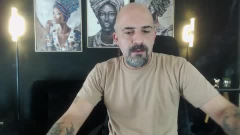 Snapshot of alex_saints_ce chatting on October 28, 6:54 pm Alex Saints online show from October 28, 6:54 pm