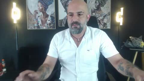 Snapshot of alex_saints_ce chatting on December 1, 3:17 pm Alex Saints online show from December 1, 3:17 pm