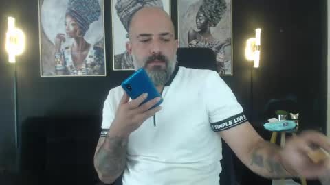 Alex Saints online show from June 2, 3:25 pm