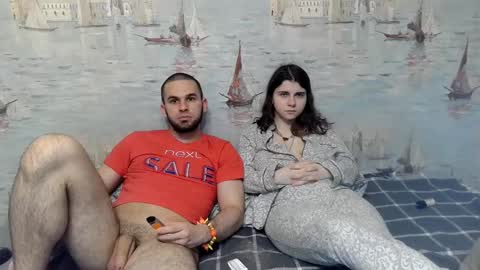 Snapshot of alex_sarah_sex chatting on January 18, 11:00 pm Alex and Sarah online show from January 18, 11:00 pm