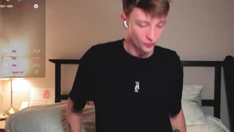 Snapshot of alex_schafer chatting on October 2, 5:14 am alex_schafer online show from October 2, 5:14 am