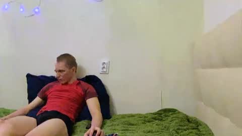 Snapshot of alex_tempest chatting on December 21, 8:05 pm alex_tempest online show from December 21, 8:05 pm