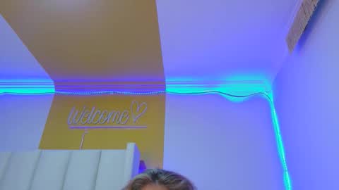 Snapshot of alexa472 chatting on November 23, 5:51 am Alexa online show from November 23, 5:51 am