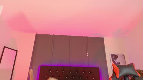 Snapshot of alexa_bue chatting on October 26, 7:53 pm alexa_bue online show from October 26, 7:53 pm