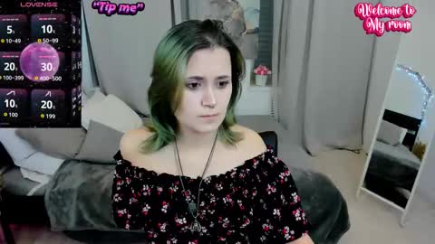 Snapshot of alexa_lexi chatting on October 5, 11:08 am alexa_lexi online show from October 5, 11:08 am