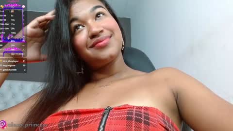 Snapshot of alexa_priincess chatting on December 31, 8:02 pm online show from December 31, 8:02 pm