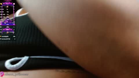 Snapshot of alexa_priincess chatting on January 12, 10:01 pm online show from January 12, 10:01 pm