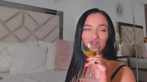 alexa_tobar online show from December 29, 6:35 am