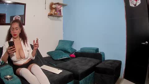 Alexa  y tom online show from September 19, 12:56 am