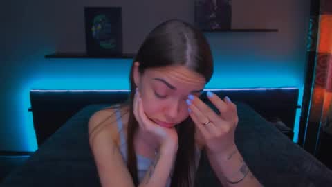 angel online show from March 3, 6:48 am