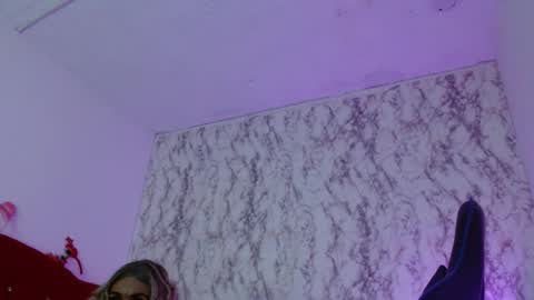 Snapshot of alexafontana chatting on March 1, 10:01 pm Alexa Fontana online show from March 1, 10:01 pm