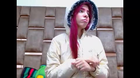 Snapshot of alexahotz chatting on October 12, 5:50 am Alexa online show from October 12, 5:50 am