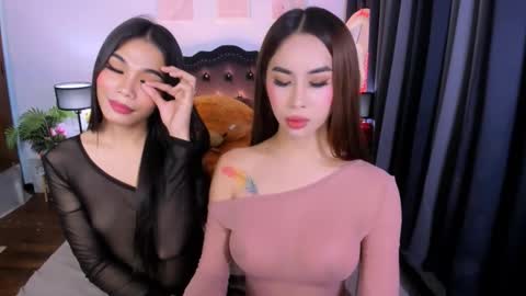 Snapshot of alexaloove chatting on November 28, 7:05 pm alexa online show from November 28, 7:05 pm