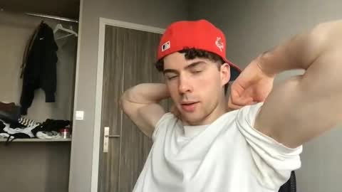 Snapshot of alexander0_ chatting on March 8, 9:46 am Alexander online show from March 8, 9:46 am