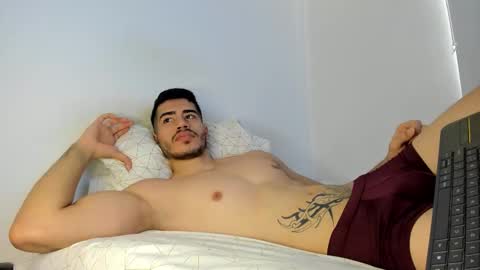 alexander__lips online show from November 18, 6:23 pm