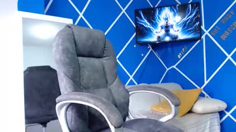 alexander online show from March 29, 1:44 pm