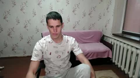 Snapshot of alexanderstrongs chatting on December 27, 8:24 am alexanderstrongs online show from December 27, 8:24 am