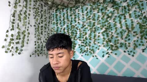 chicos hot online show from September 14, 1:43 pm