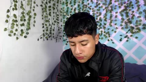 chicos hot online show from September 15, 2:06 pm