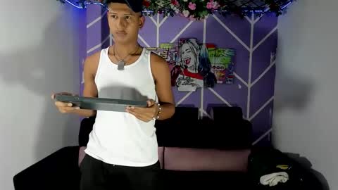 chicos hot online show from February 4, 2:06 am