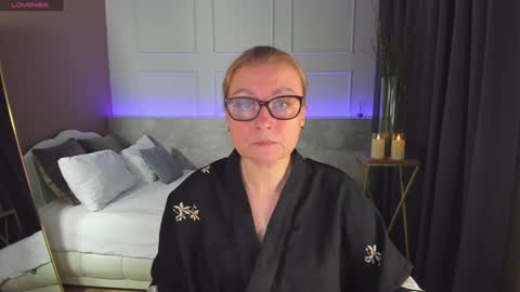 Alexandra online show from December 11, 2:00 pm