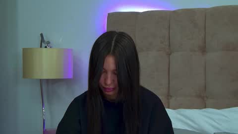 AlexandraBloom online show from November 8, 6:24 am