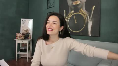 Snapshot of alexanikole chatting on February 10, 7:34 am AlexaNikole online show from February 10, 7:34 am