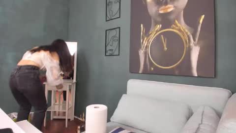 AlexaNikole online show from April 8, 7:30 am