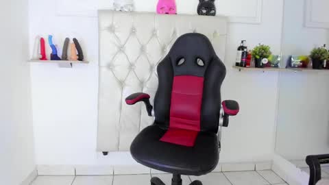 Alexa Smith  online show from January 14, 4:57 am