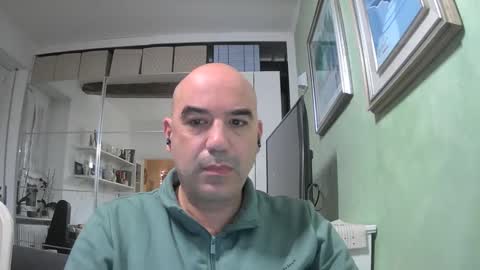 Snapshot of alexct77 chatting on February 28, 5:37 pm alexct77 online show from February 28, 5:37 pm