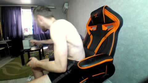 Snapshot of alexfox2018 chatting on December 24, 12:22 pm Alex online show from December 24, 12:22 pm