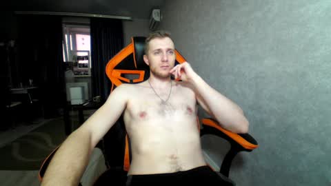 Snapshot of alexfox2018 chatting on December 25, 1:30 pm Alex online show from December 25, 1:30 pm