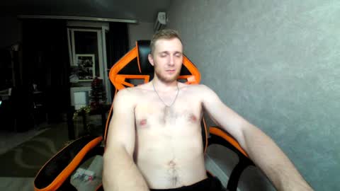 Snapshot of alexfox2018 chatting on December 25, 11:10 pm Alex online show from December 25, 11:10 pm