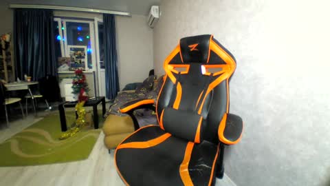 Snapshot of alexfox2018 chatting on December 29, 3:03 pm Alex online show from December 29, 3:03 pm