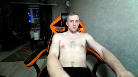 Snapshot of alexfox2018 chatting on February 27, 10:42 pm Alex online show from February 27, 10:42 pm