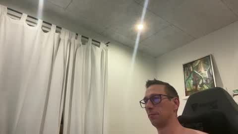 Snapshot of alexhunter4u chatting on January 9, 11:24 pm alexhunter4u online show from January 9, 11:24 pm