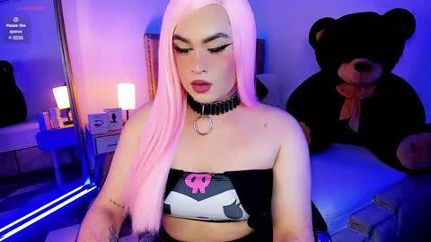Snapshot of alexia_mattel chatting on February 9, 1:11 am  alexia mattel  online show from February 9, 1:11 am
