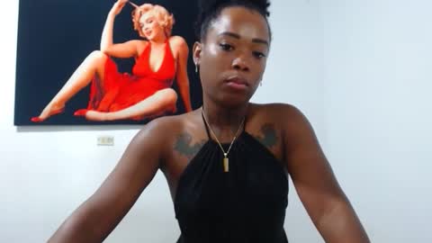 Snapshot of alexia_sinclaire24 chatting on October 19, 11:16 pm alexia_sinclaire24 online show from October 19, 11:16 pm