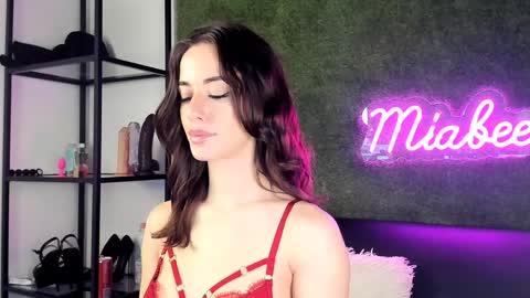 Snapshot of alexisbanx chatting on December 23, 1:45 pm alexisbanx online show from December 23, 1:45 pm