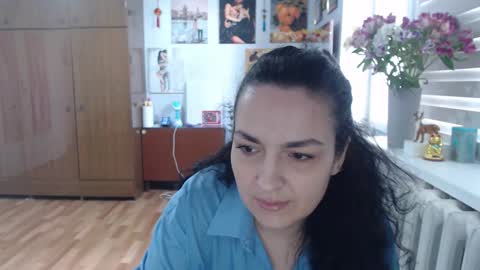 AlexisMillers online show from April 14, 9:15 am