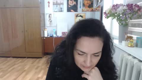 AlexisMillers online show from April 16, 7:09 am