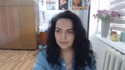 AlexisMillers online show from April 19, 9:19 am