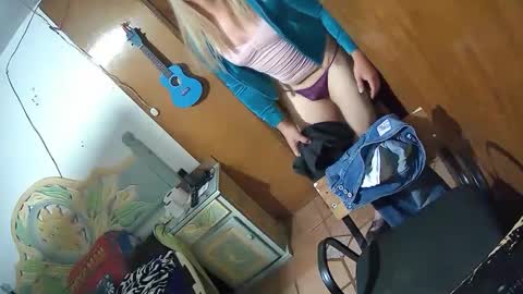 alexiss699 online show from December 2, 9:56 am