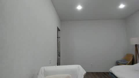 Snapshot of alexisweets chatting on December 5, 10:02 am Sosweetcherry online show from December 5, 10:02 am